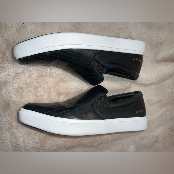 DKNY flats size 7.5 - Picture 5 of 7